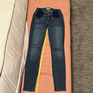 Good American Low Rise Maternity Jean